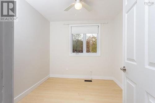 4 Robin Street, Rockingham, NS - Indoor Photo Showing Other Room