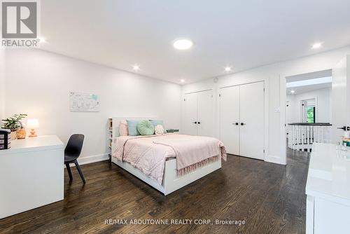 1319 Greeneagle Drive, Oakville, ON - Indoor Photo Showing Bedroom