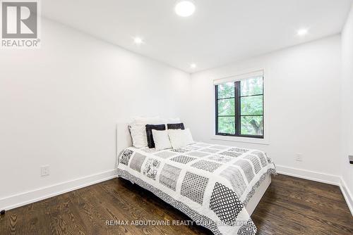 1319 Greeneagle Drive, Oakville, ON - Indoor Photo Showing Bedroom