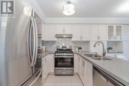 1344 Godwick Drive, Mississauga, ON - Indoor Photo Showing Kitchen With Double Sink With Upgraded Kitchen