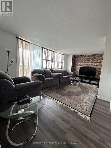 1109 - 2645 Kipling Avenue W, Toronto, ON - Indoor Photo Showing Living Room