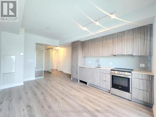 1009 - 4130 Parkside Village Drive, Mississauga, ON - Indoor