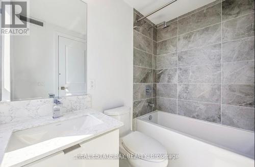 2204 - 30 Elm Drive W, Mississauga, ON - Indoor Photo Showing Bathroom