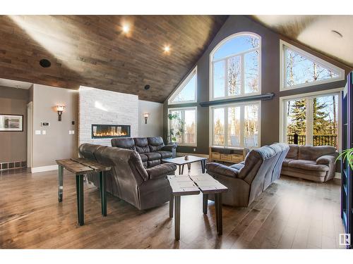 208 41124 Twp Rd 630, Rural Bonnyville M.D., AB - Indoor Photo Showing Living Room