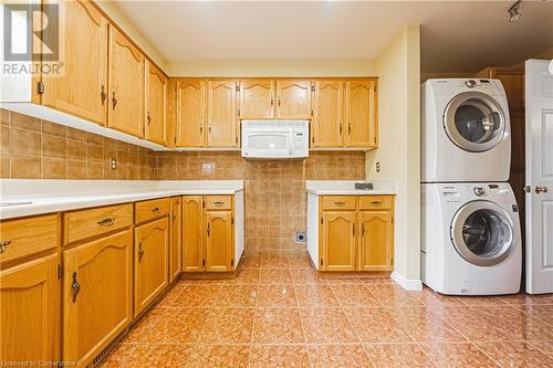 105 Wilson Street Unit# 17, Ancaster, ON - Indoor Photo Showing Laundry Room