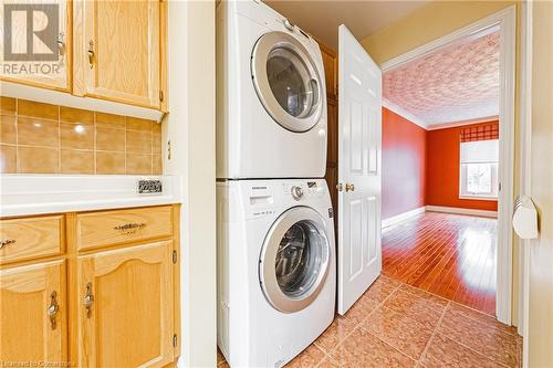 105 Wilson Street Unit# 17, Ancaster, ON - Indoor Photo Showing Laundry Room