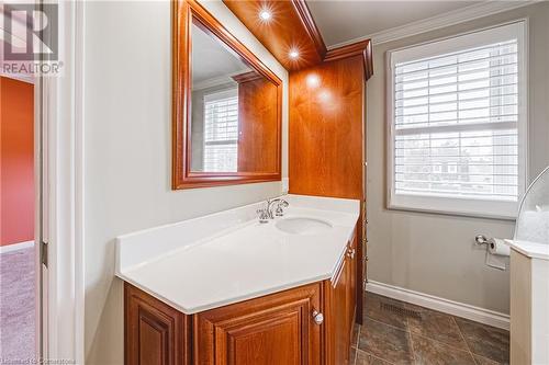 105 Wilson Street Unit# 17, Ancaster, ON - Indoor Photo Showing Bathroom