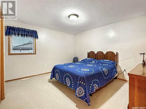 402 4Th Street W, Fort Qu'Appelle, SK - Indoor Photo Showing Bedroom