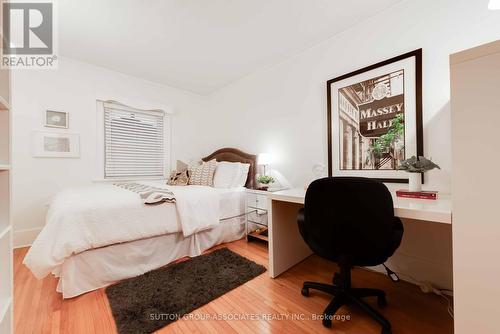 82 Roseneath Gardens, Toronto, ON - Indoor Photo Showing Bedroom