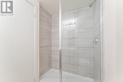 612 - 3237 Bayview Avenue, Toronto, ON - Indoor Photo Showing Bathroom