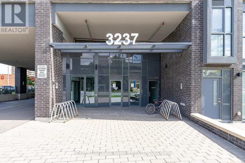 612 - 3237 Bayview Avenue, Toronto, ON - Outdoor