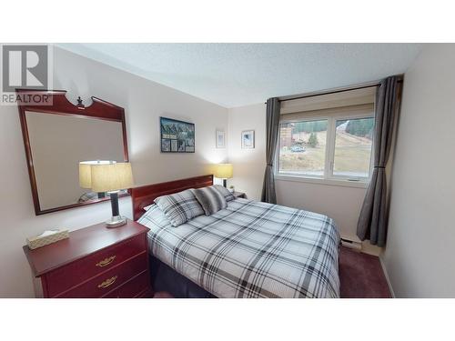 5369 Fernie Ski Hill Road Unit# 204, Fernie, BC - Indoor Photo Showing Bedroom