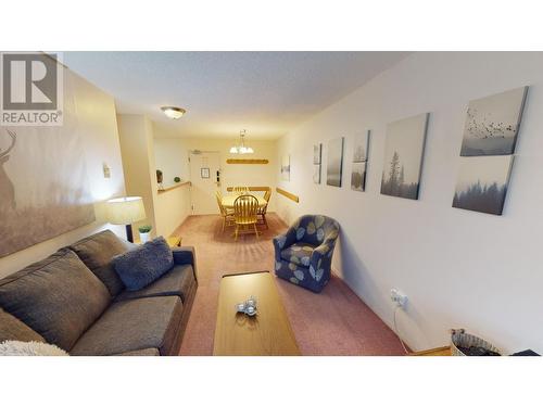 5369 Fernie Ski Hill Road Unit# 204, Fernie, BC - Indoor Photo Showing Living Room