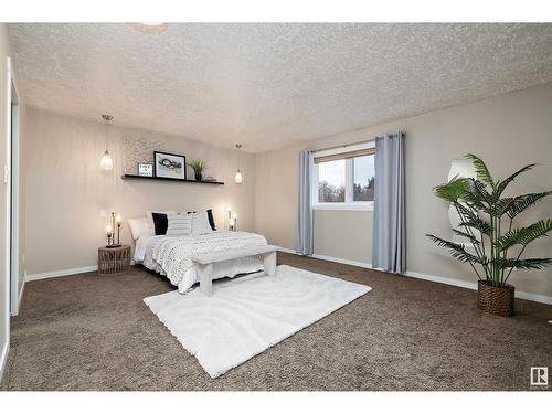 12308 85 St Nw, Edmonton, AB - Indoor Photo Showing Bedroom