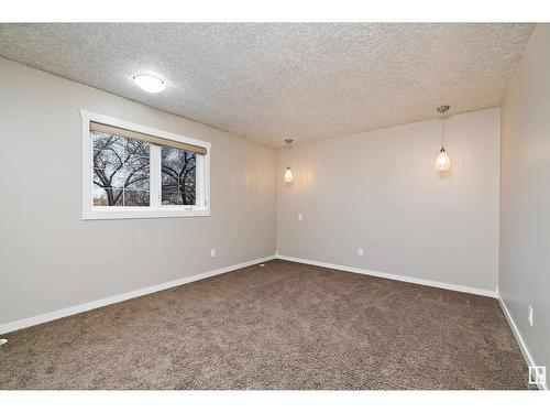 12308 85 St Nw, Edmonton, AB - Indoor Photo Showing Other Room