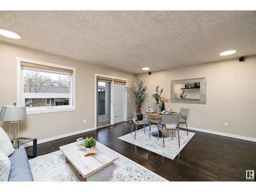 12308 85 St Nw, Edmonton, AB - Indoor Photo Showing Living Room