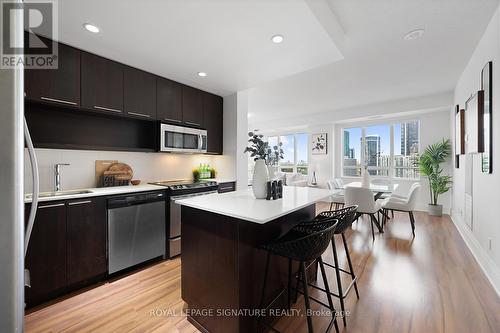 1803 - 100 Harrison Garden Boulevard, Toronto, ON - Indoor Photo Showing Kitchen With Upgraded Kitchen