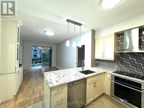 125 - 109 Front Street E, Toronto, ON - Indoor Photo Showing Kitchen With Upgraded Kitchen