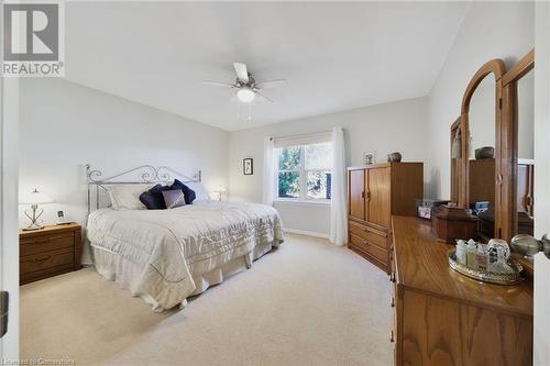 7 Underhill Avenue, Dundas, ON - Indoor Photo Showing Bedroom