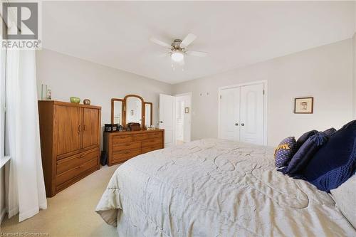 7 Underhill Avenue, Dundas, ON - Indoor Photo Showing Bedroom