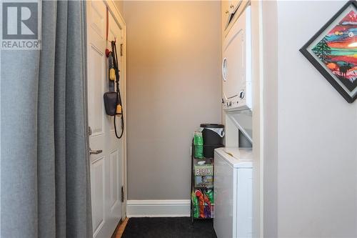 335 Albinson Street, Sudbury, ON - Indoor Photo Showing Laundry Room