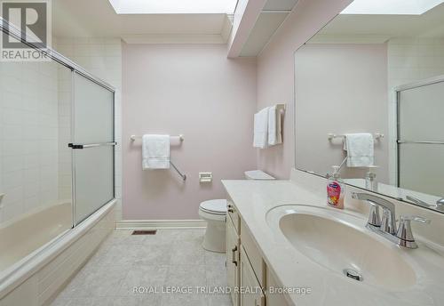 19 - 65 Fiddlers Green Road, London, ON - Indoor Photo Showing Bathroom