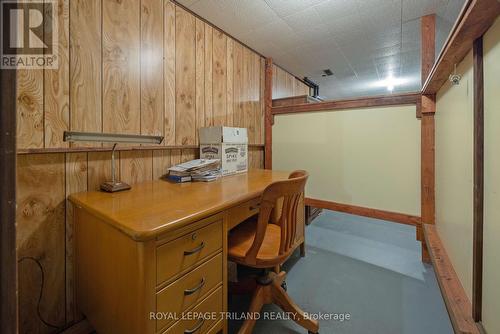 19 - 65 Fiddlers Green Road, London, ON - Indoor Photo Showing Other Room