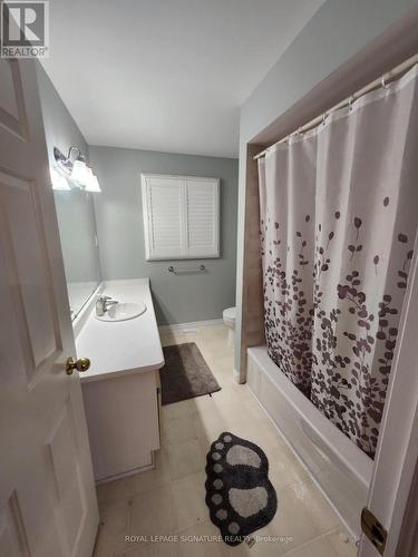 2134 Salma Crescent, Burlington, ON - Indoor Photo Showing Bathroom