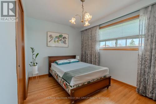 50 St Andrews Boulevard, Toronto, ON - Indoor Photo Showing Bedroom