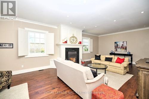 2877 Mcsherry Lane, Pelham (663 - North Pelham), ON - Indoor Photo Showing Living Room With Fireplace