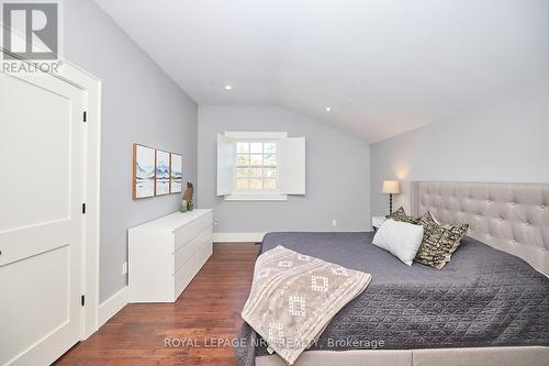 2877 Mcsherry Lane, Pelham (663 - North Pelham), ON - Indoor Photo Showing Bedroom