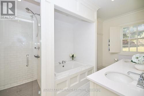 2877 Mcsherry Lane, Pelham (663 - North Pelham), ON - Indoor Photo Showing Bathroom