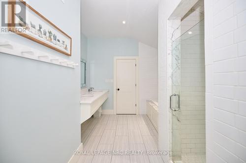 2877 Mcsherry Lane, Pelham (663 - North Pelham), ON - Indoor Photo Showing Bathroom