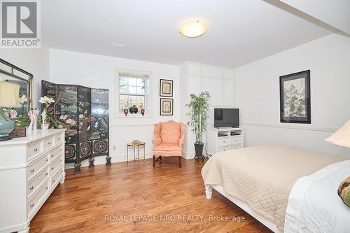 2877 Mcsherry Lane, Pelham (663 - North Pelham), ON - Indoor Photo Showing Bedroom