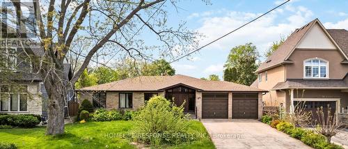 89 Cumberland Drive, Mississauga, ON - Outdoor With Facade