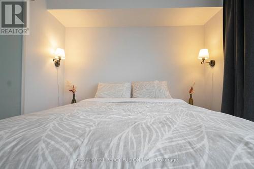 2501 - 105 The Queensway Avenue, Toronto, ON - Indoor Photo Showing Bedroom