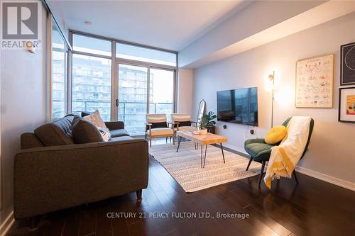 2501 - 105 The Queensway Avenue, Toronto, ON - Indoor Photo Showing Living Room