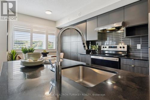 116 - 1135 Cooke Boulevard, Burlington, ON - Indoor Photo Showing Kitchen With Stainless Steel Kitchen