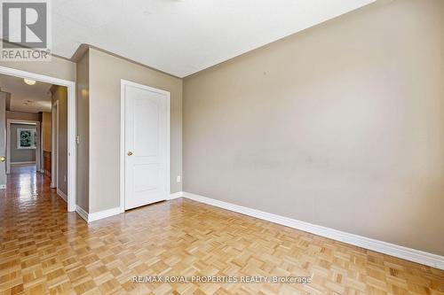 7173 Village Walk, Mississauga, ON - Indoor Photo Showing Other Room