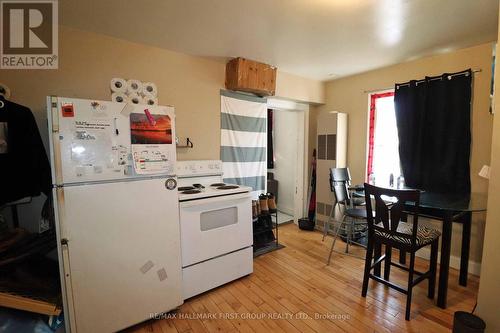 11 Russell Street W, Smiths Falls, ON - Indoor Photo Showing Kitchen