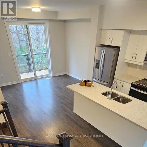 36 Folcroft Street, Brampton, ON - Indoor Photo Showing Kitchen With Double Sink