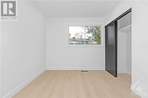 22 Whitehill Avenue, Ottawa, ON - Indoor Photo Showing Other Room