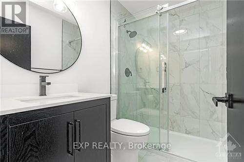 22 Whitehill Avenue, Ottawa, ON - Indoor Photo Showing Bathroom