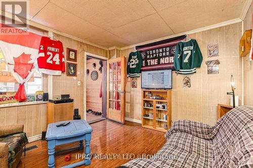 1085 3Rd A Avenue E, Owen Sound, ON - Indoor Photo Showing Other Room