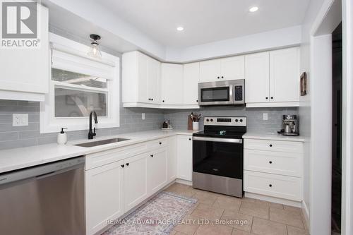 463 Jellicoe Crescent, London, ON - Indoor Photo Showing Kitchen