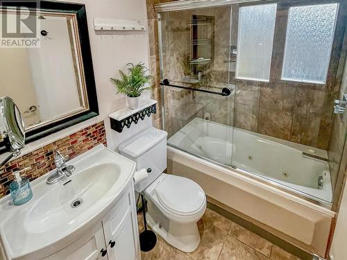 541 Keith Road, Kelowna, BC - Indoor Photo Showing Bathroom