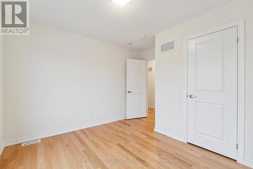 27 Prudhoe Terrace, Barrie, ON - Indoor Photo Showing Other Room