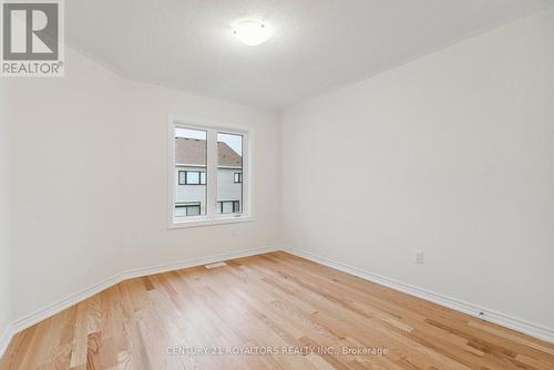 27 Prudhoe Terrace, Barrie, ON - Indoor Photo Showing Other Room