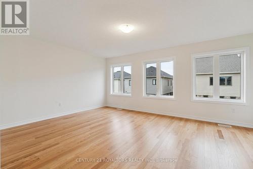 27 Prudhoe Terrace, Barrie, ON - Indoor Photo Showing Other Room