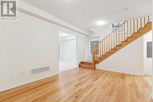 27 Prudhoe Terrace, Barrie, ON - Indoor Photo Showing Other Room